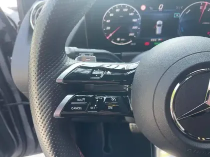 Photo 8 Mercedes Classe B 250 e AMG Line