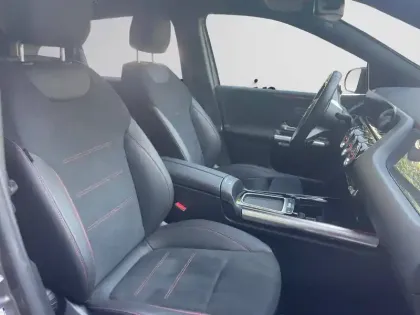 Photo 11 Mercedes Classe B 250 e AMG Line