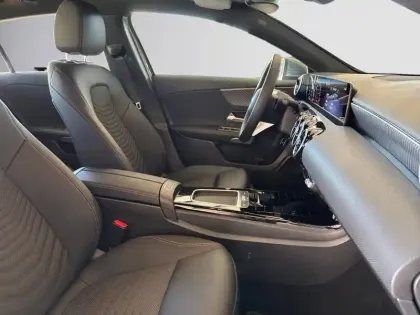 Photo 18 Mercedes Classe A 250 e Hybrid EQ Progressive Li