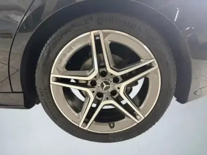 Photo 8 Mercedes Classe A 180 AMG Line