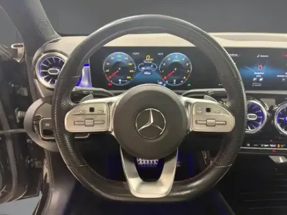 Photo 16 Mercedes Classe A 180 AMG Line