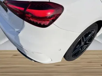 Photo 17 Mercedes Classe A 180 d AMG Line