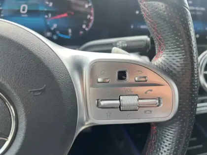 Photo 11 Mercedes GLB 200 AMG Line