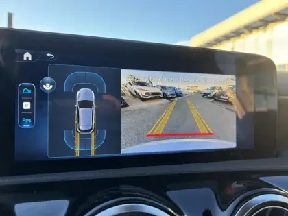 Photo 17 Mercedes Classe A 200 d AMG Line