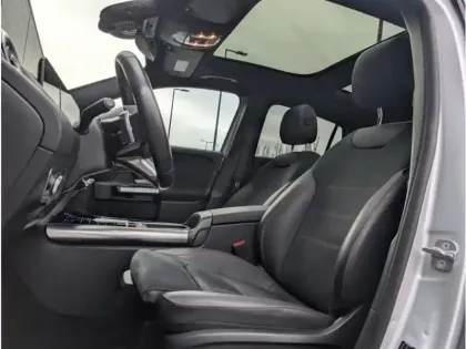 Photo 29 Mercedes GLA Gén. II (H247) Ph2 AMG Line 5