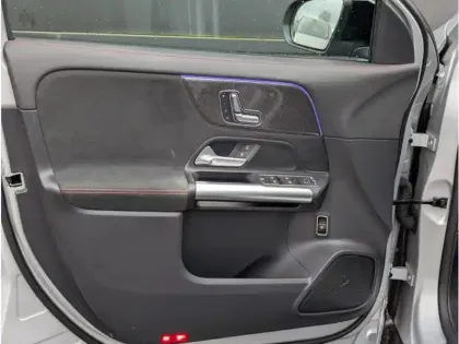 Photo 28 Mercedes GLA Gén. II (H247) Ph2 AMG Line 5