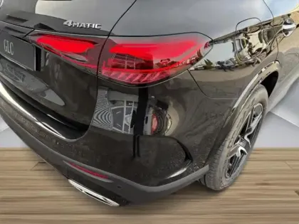 Photo 10 Mercedes Classe GLC Gén. II (X254) Ph1 AMG Line + 5