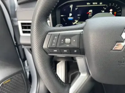 Photo 29 Mitsubishi Outlander Gén. IV Ph1 Instyle 5