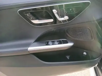 Photo 16 Mercedes Classe C  220 d Berline AMG Lin