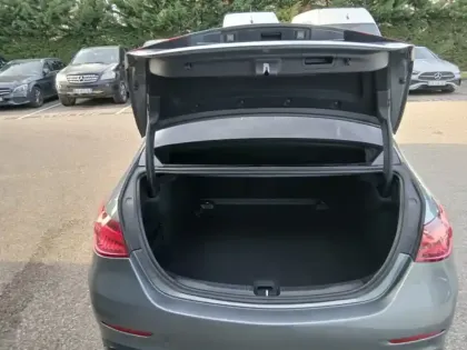 Photo 9 Mercedes Classe C  220 d Berline AMG Lin