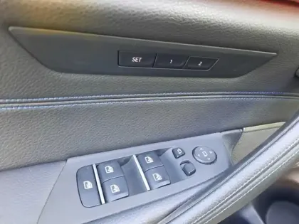 Photo 14 BMW Serie 5 M550 d 3.0 400 ch xDrive 