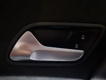 Photo 8 Mercedes Classe A 180 d AMG Line