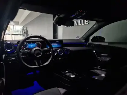 Photo 6 Mercedes Classe A 180 d AMG Line