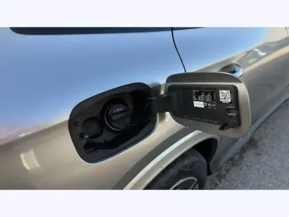 Photo 19 Mercedes Classe GLC GLC 300 e  Hybrid EQ 4MATIC AM