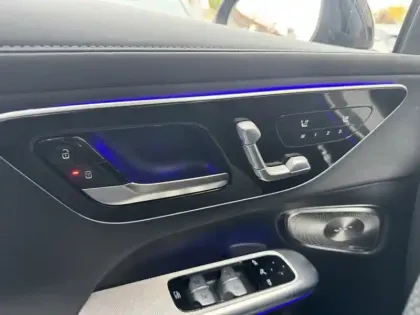 Photo 21 Mercedes Classe GLC Gén. II (X254) Ph1 AMG Line 5