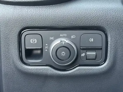 Photo 19 Mercedes Vito Mixto 119 CDI Long Select 9G-T