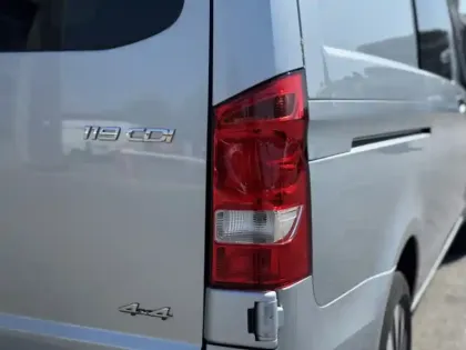 Photo 10 Mercedes Vito Mixto 119 CDI Long Select 9G-T