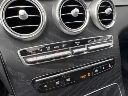 Photo 23 Mercedes Classe GLC GLC 300e 4MATIC SUV AMG Line