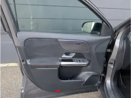 Photo 33 Mercedes EQA Gén. I (H243) Ph1 AMG Line 5