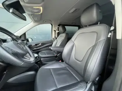 Photo 19 Mercedes CLA 300 d /4MATIC / MALUS PAYER /A