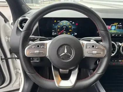 Photo 15 Mercedes GLA 220 d 4MATIC AMG Line