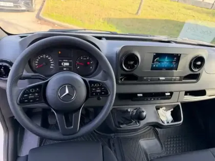 Photo 8 Mercedes Sprinter 515 CDI FG 37 3.5T FIRST Propu