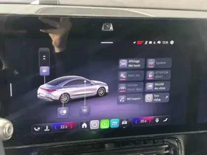 Photo 17 Mercedes CLA  350 4MATIC avec technologi