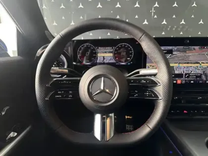 Photo 14 Mercedes CLA  350 4MATIC avec technologi