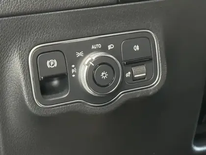 Photo 24 Mercedes GLA Gén. II (H247) Ph1 AMG Line 5