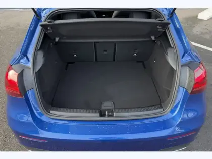 Photo 8 Mercedes Classe A 200 d AMG Line