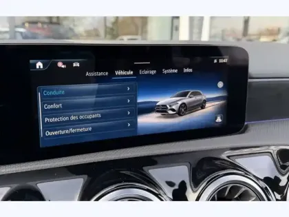 Photo 9 Mercedes Classe A 200 d AMG Line