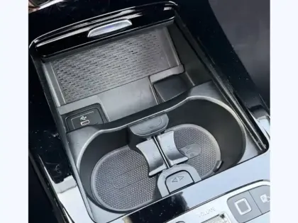 Photo 18 Mercedes Classe A 200 d AMG Line