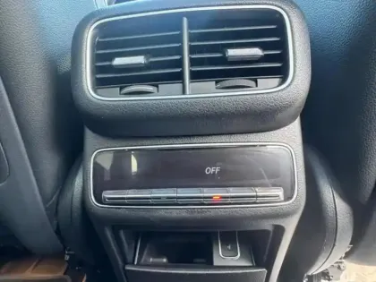 Photo 10 Mercedes GLE 350 de 4MATIC AMG Line