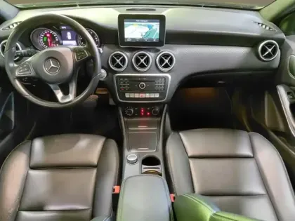 Photo 10 Mercedes Classe A LEDS   CAMERA   CUIR ET SIMILI