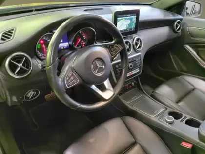 Photo 11 Mercedes Classe A LEDS   CAMERA   CUIR ET SIMILI