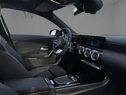 Photo 16 Mercedes Classe A 250 e Hybrid EQ AMG Line