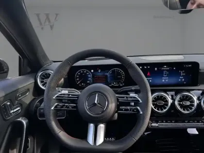 Photo 9 Mercedes Classe A 250 e Hybrid EQ AMG Line