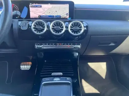 Photo 14 Mercedes Classe A Gén. IV (W177) Ph2 AMG Line 5