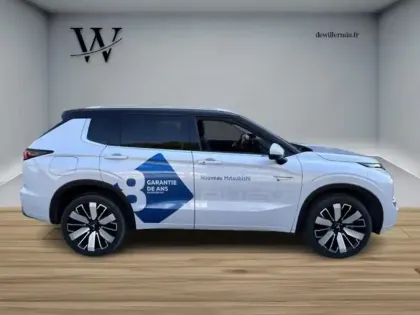 Photo 28 Mitsubishi Outlander 2.4 MIVEC Phev 306 4WD Instyle