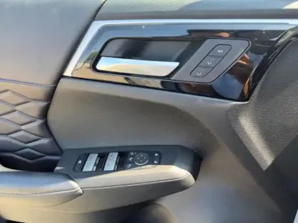 Photo 80 Mitsubishi Outlander 2.4 MIVEC Phev 306 4WD Instyle