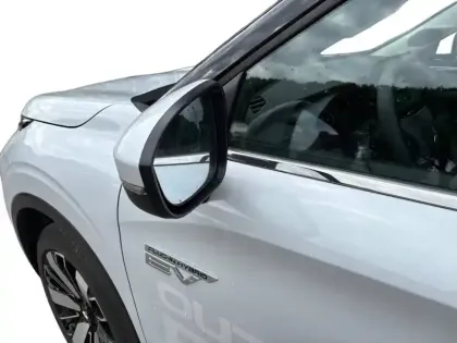 Photo 17 Mitsubishi Outlander Gén. IV Ph1 Instyle 5