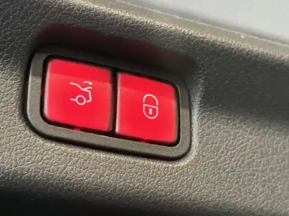 Photo 19 Mercedes Classe E EQE 300 AMG Line