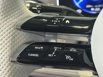 Photo 17 Mercedes Classe E EQE 300 AMG Line