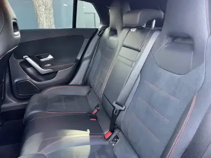 Photo 19 Mercedes CLA  250 e Shooting Brake AMG L