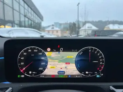 Photo 16 Mercedes Classe A  250 e AMG Line