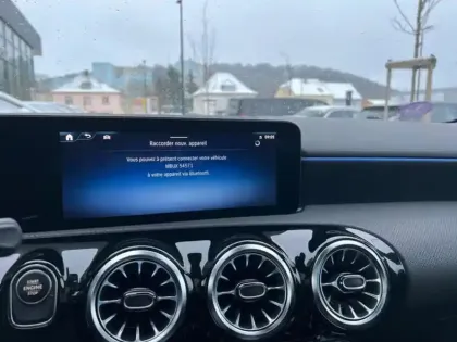 Photo 17 Mercedes Classe A  250 e AMG Line