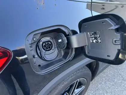 Photo 6 Mercedes GLA 250 e AMG Line