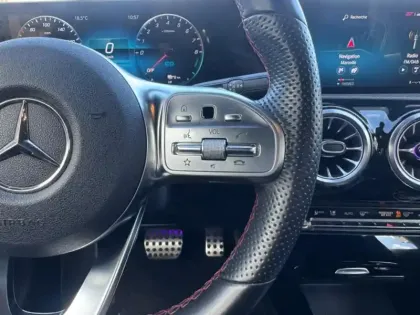 Photo 13 Mercedes CLA  250 e Coupé AMG Line