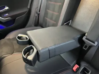 Photo 6 Mercedes Classe A 180 AMG Line