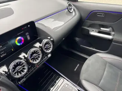 Photo 26 Mercedes GLA 250 e AMG Line